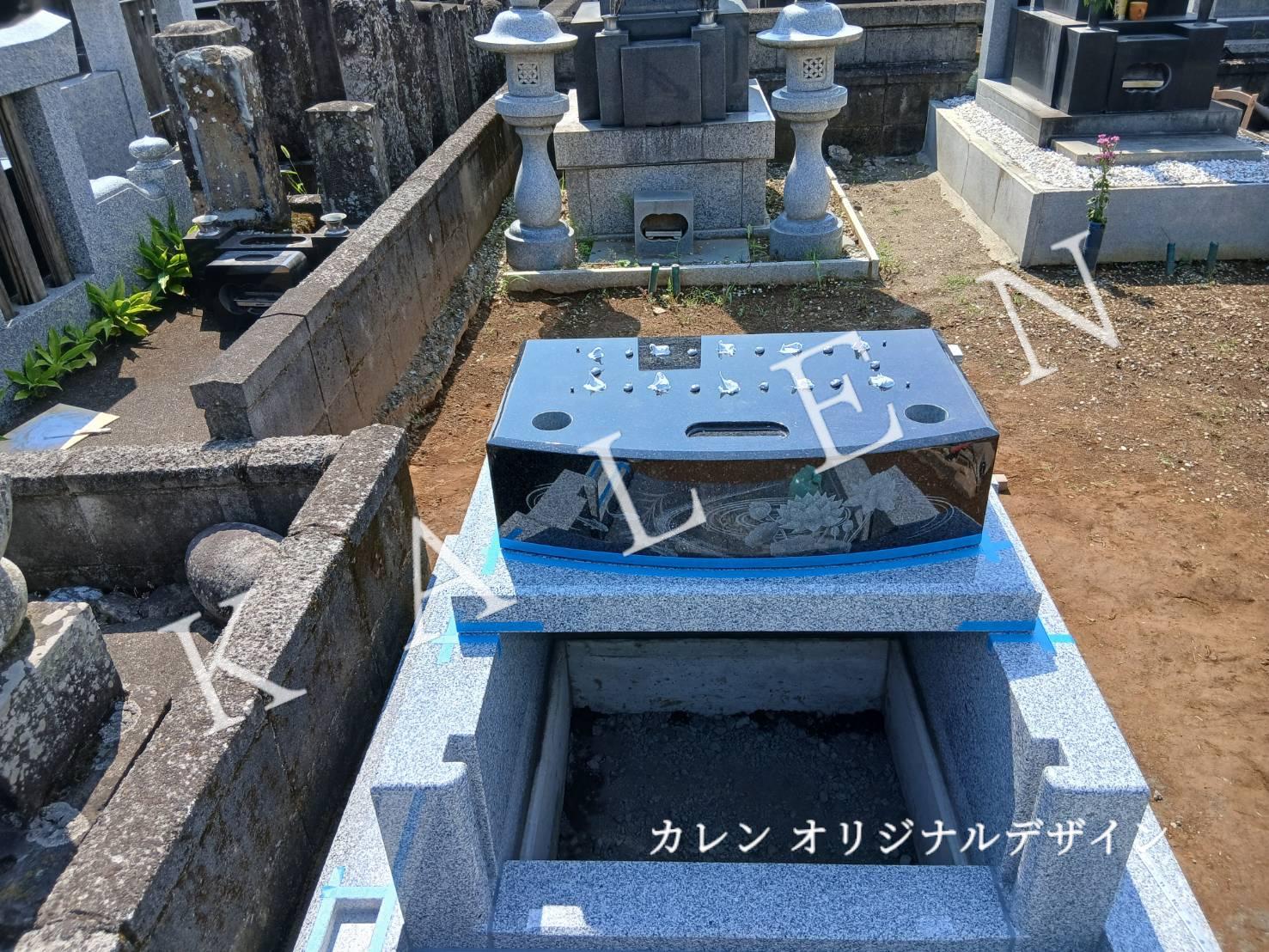 下台を施工している様子