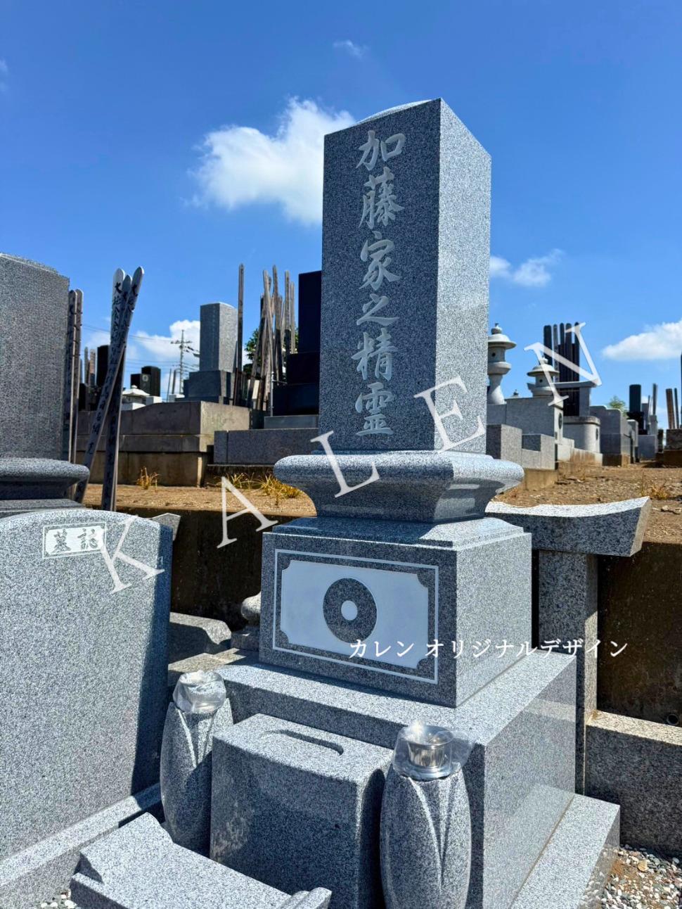 白色石材を使用した和型墓石(栃木県藤岡町繁桂寺様にて)