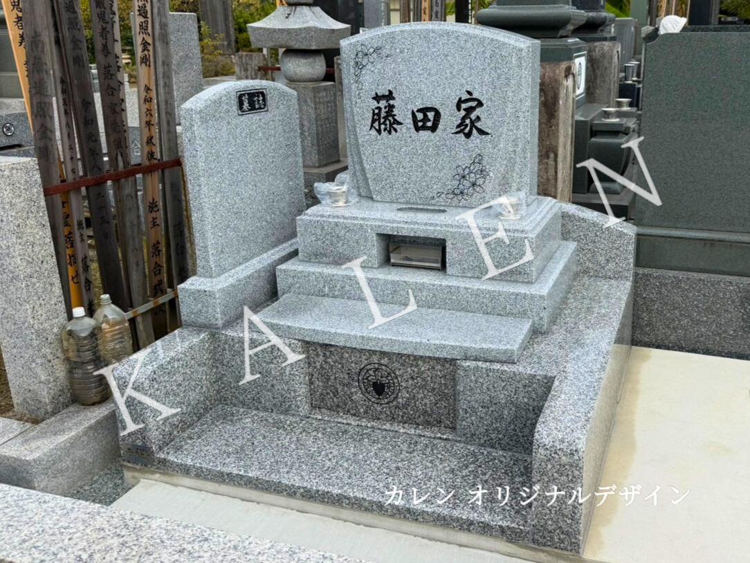 白色石材を使用した洋風なお墓(埼玉県杉戸町福正院様にて)