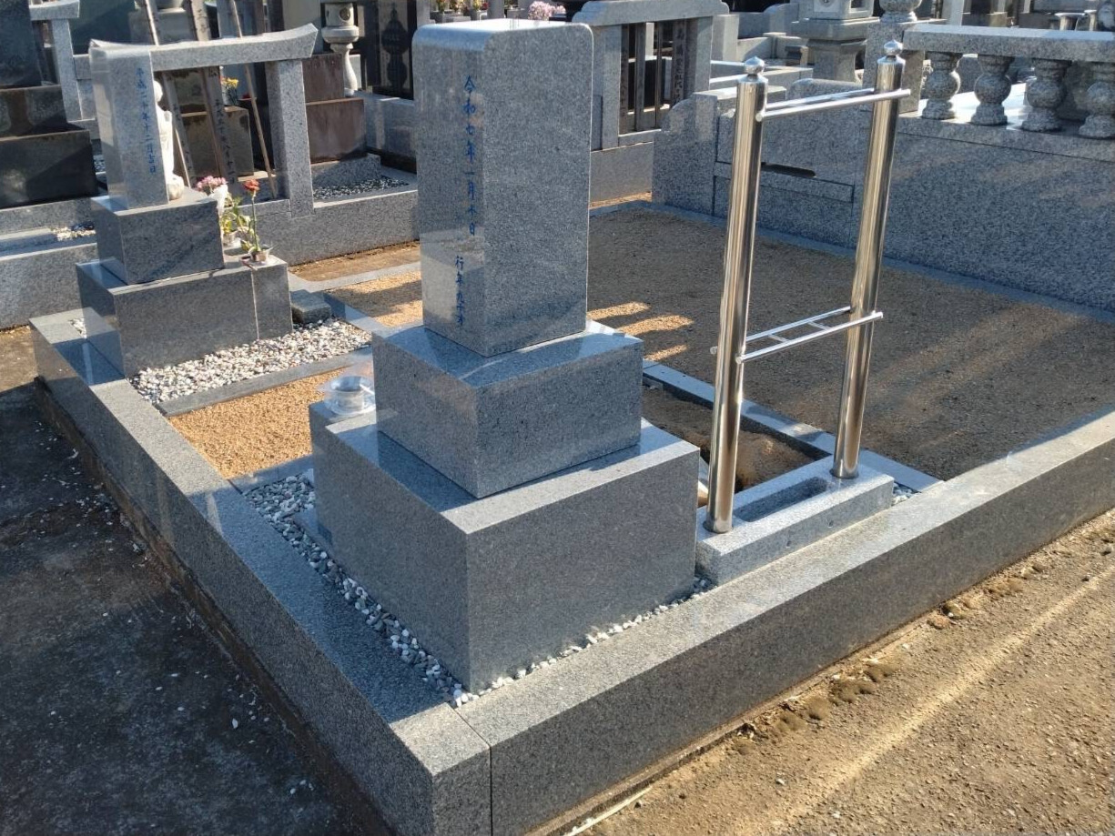 墓石施工完了の様子(群馬県館林市龍興寺)