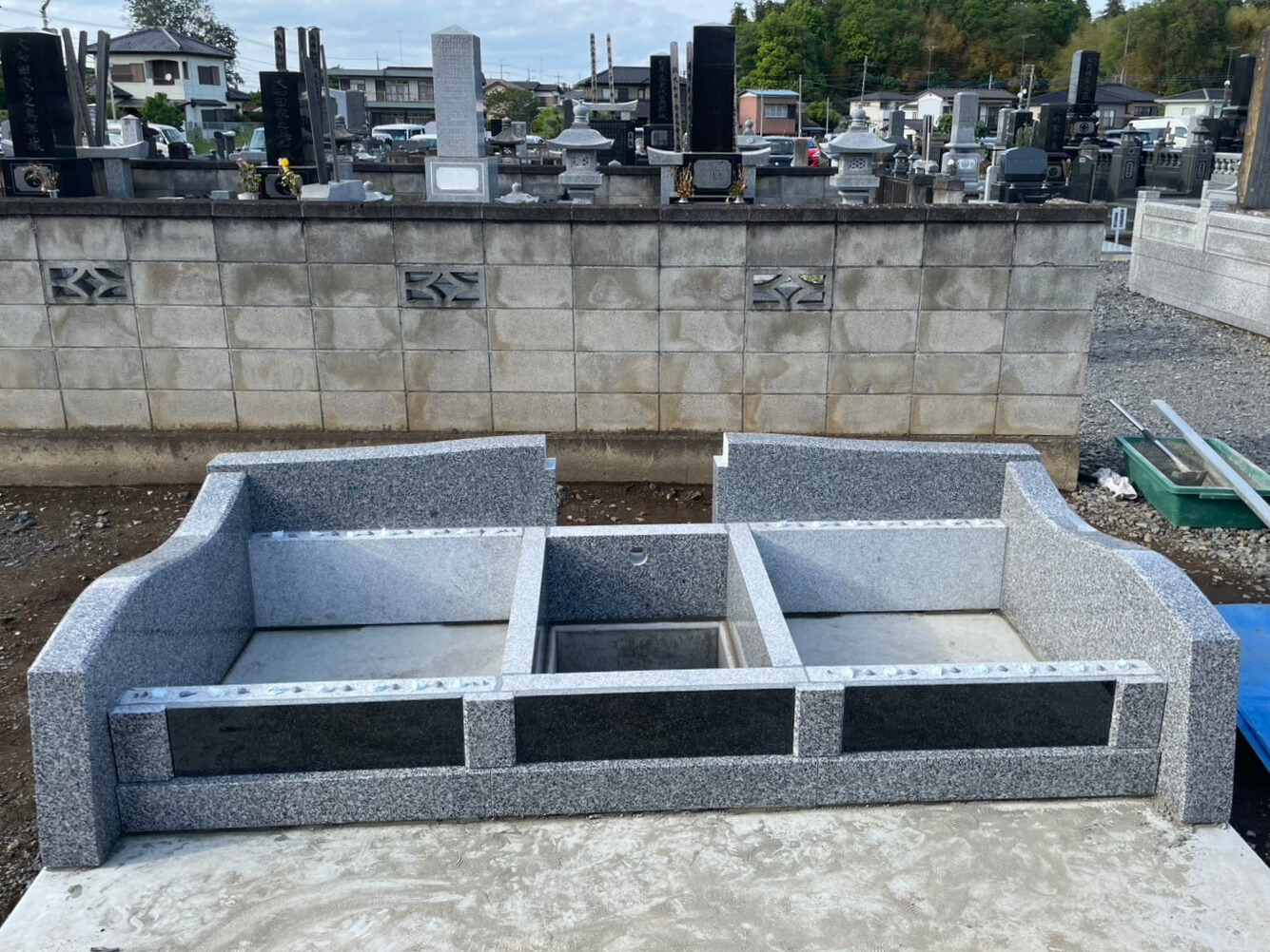 カロート施工の様子