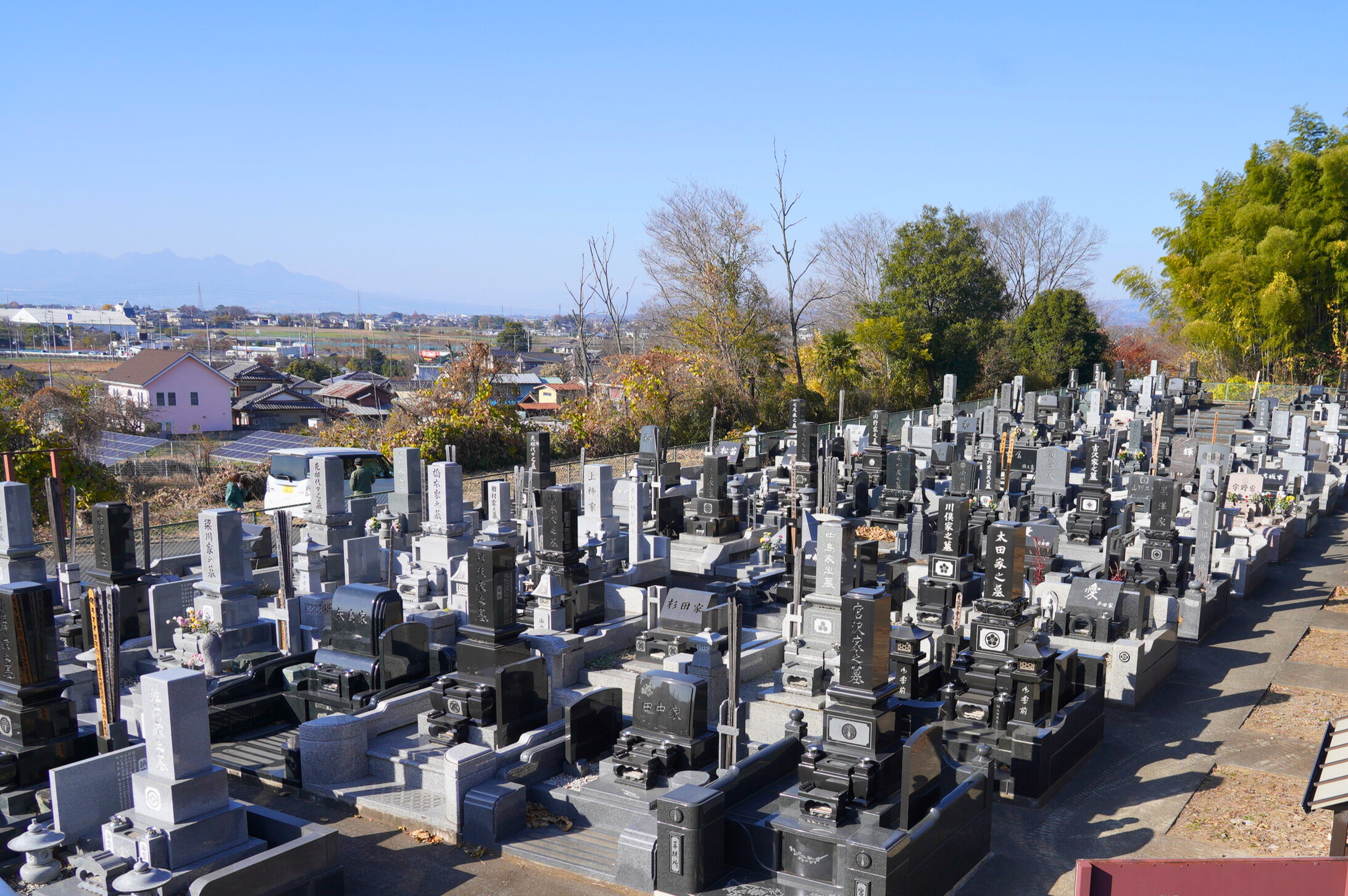 石山霊園 2m×2.1m区画の様子