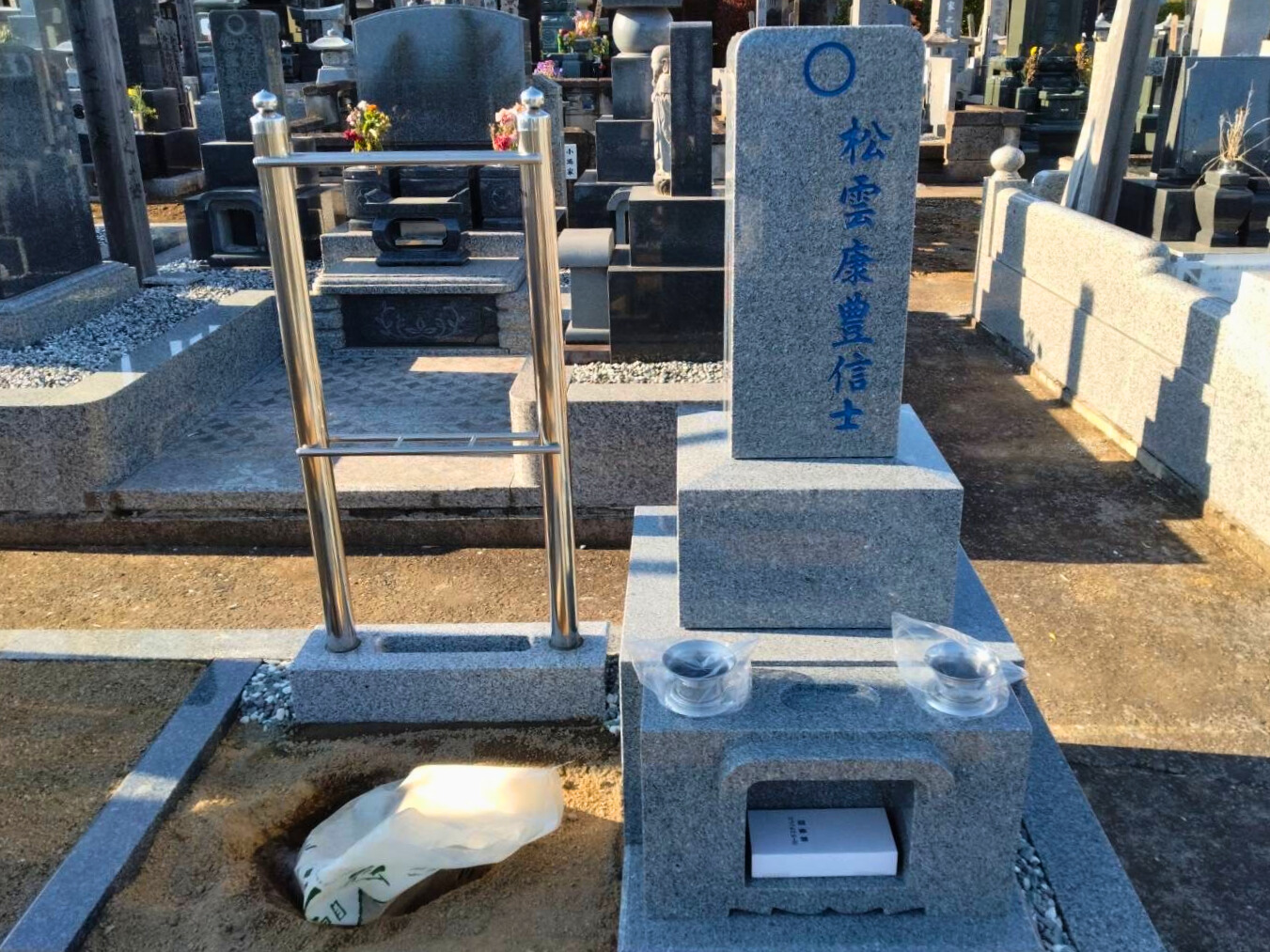 墓石施工完了の様子(群馬県館林市龍興寺様)