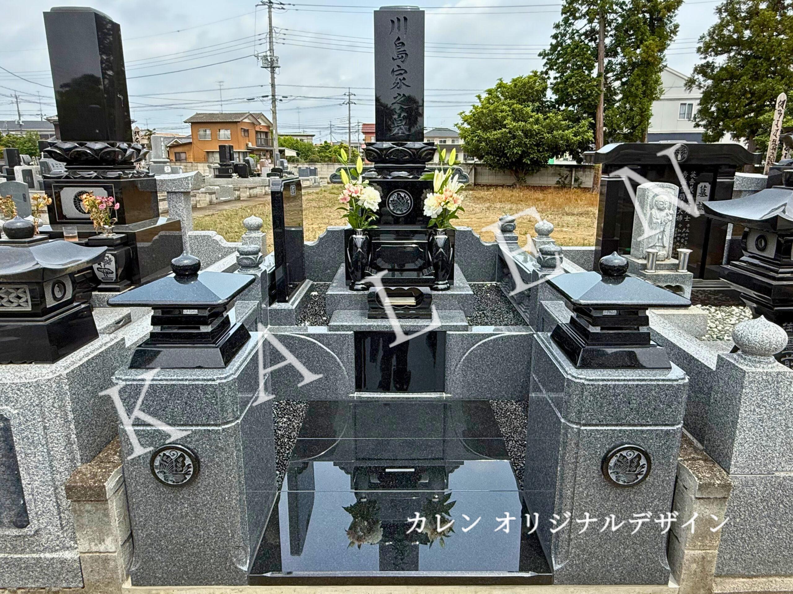 和型墓石に刻まれた家名（栃木県足利市）