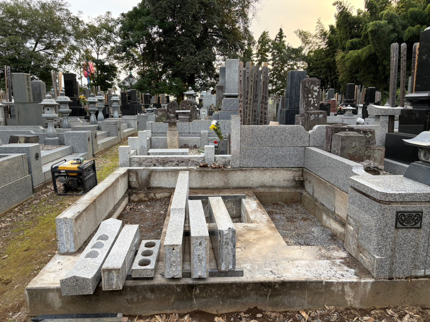 墓石リフォームの様子